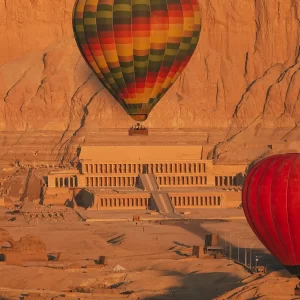 Luxury Luxor day trip & Sunrise hot air balloon from Hurghada