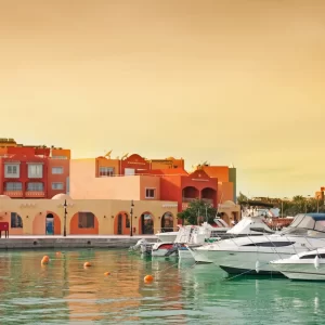 Hurghada city trip: Mosque, churches, old town & local markets
